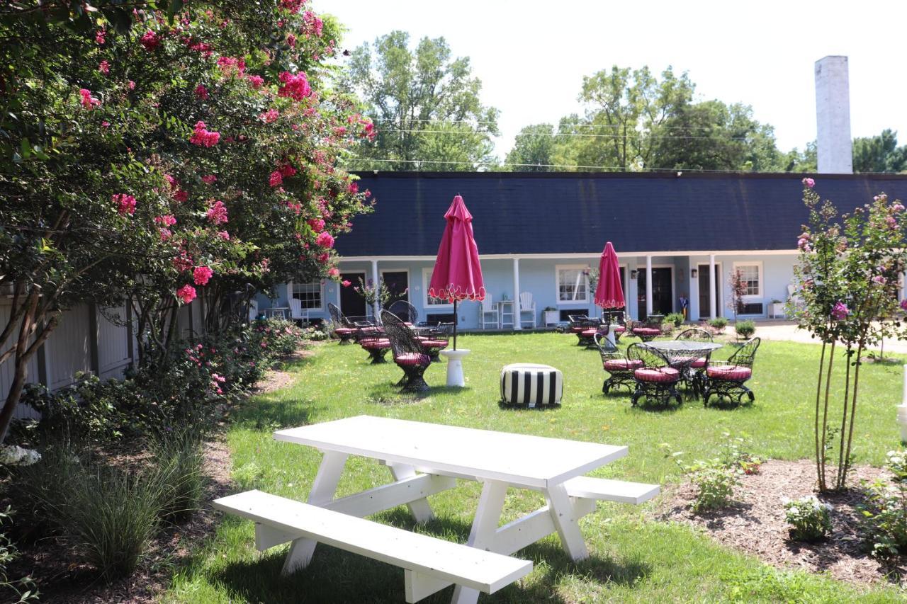 The Chesapeake Inn Urbanna Dış mekan fotoğraf